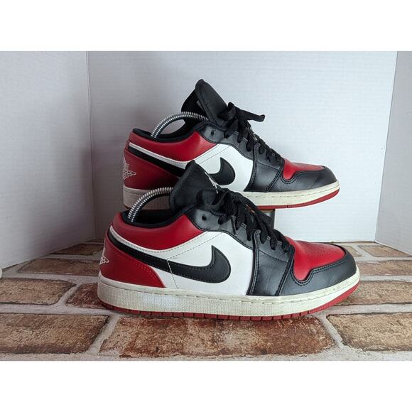 Jordan Air Jordan 1 Low Bred Toe Black Red White Men\'s Athletic Sneakers Size 9 main image 4